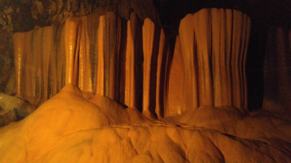 Sumaguing Cave